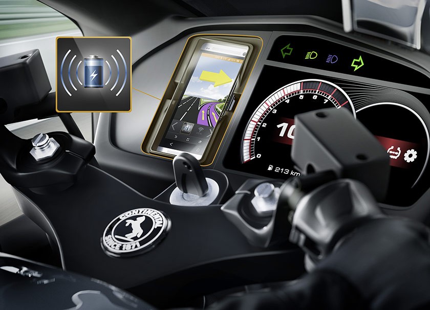 Visualisierung &ndash;&nbsp;Kabelloses Laden von Smartphones im Motorrad